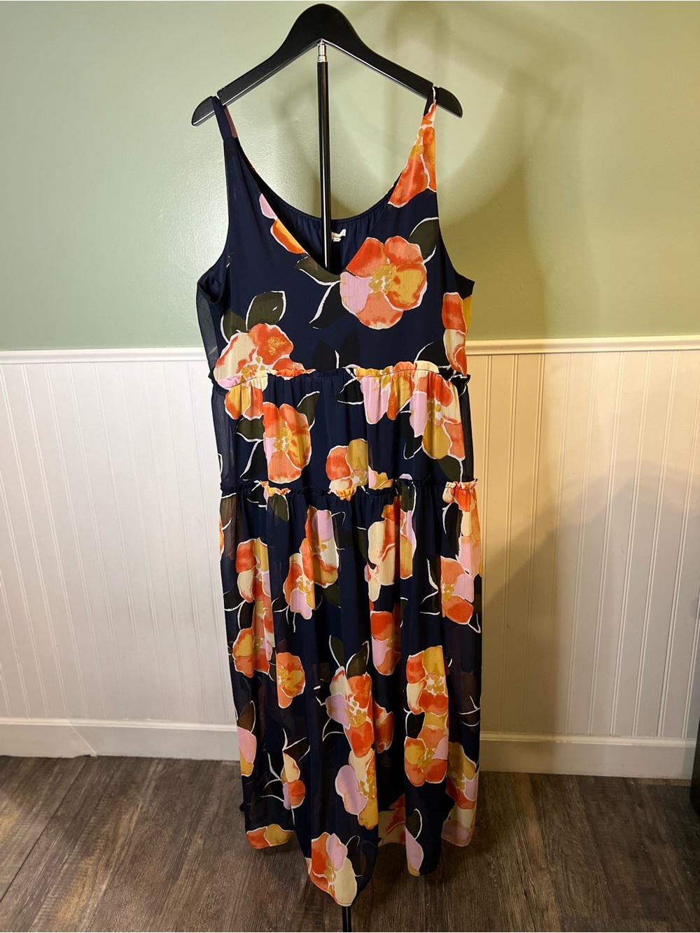 Maurices Navy Tiered Maxi Dress w/Orange & Pink Floral Pattern. Size 0X= 14/16